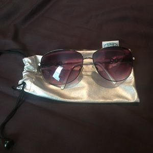 Steve Madden Sunglasses with pouch
